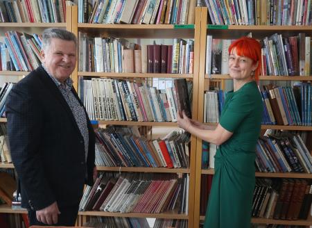 PREDAJA KNJIG RAKEK 03a FOTO LJUBO VUKELIČ